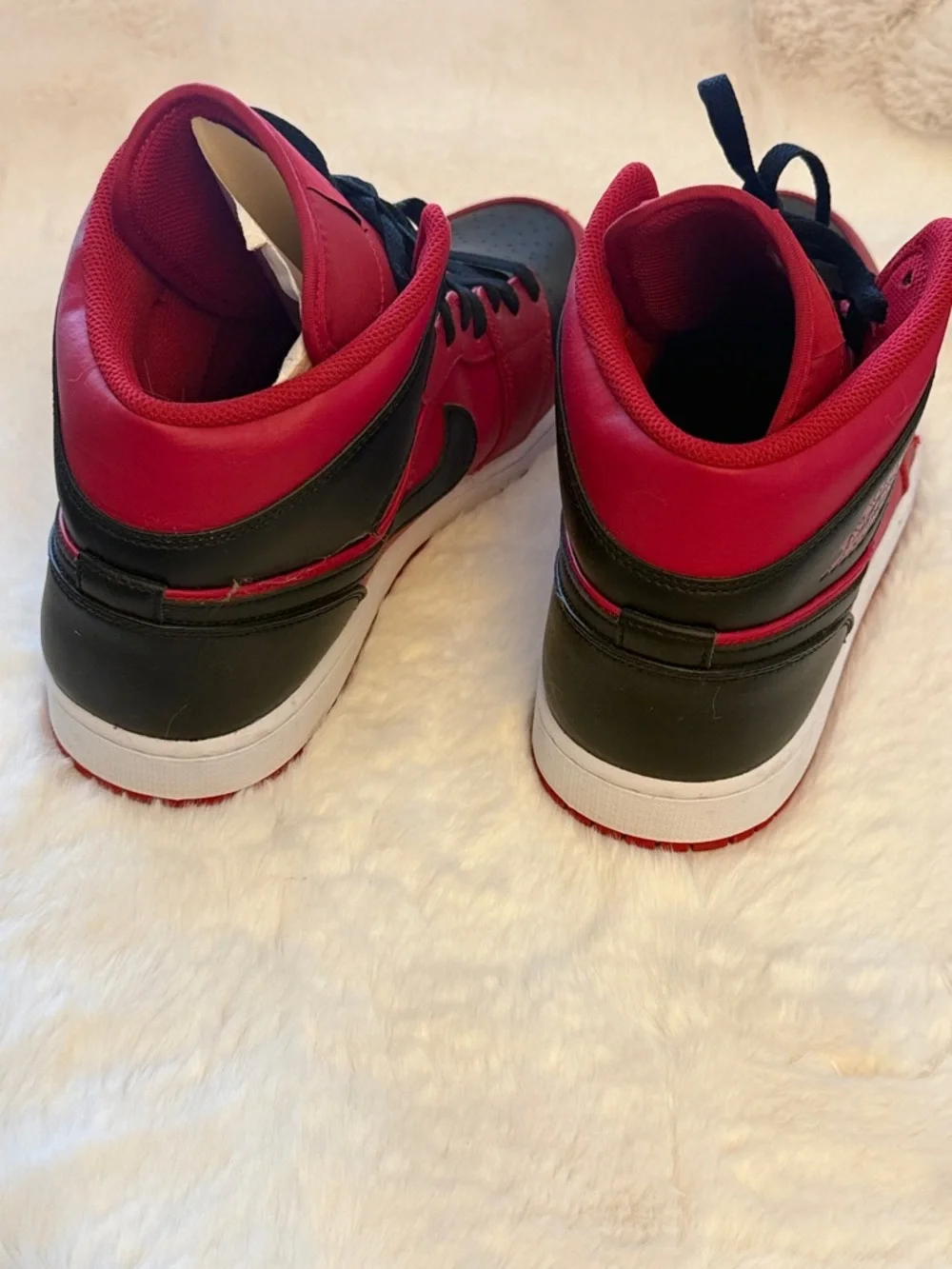 Jordan Mid-Top Sneakers in Red and Black - Picture 3 of 7